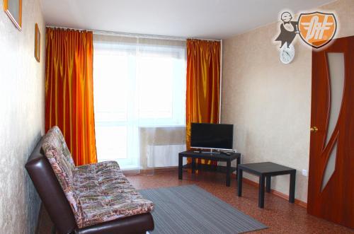 Apartment Stroiteley 90b Floor 6