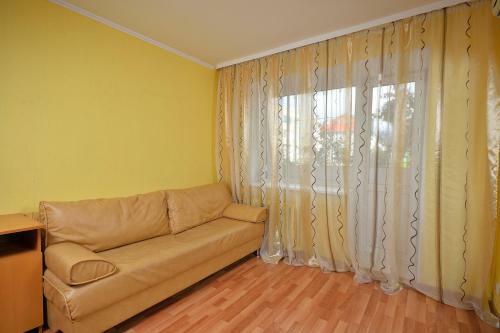 Omsk Sutki Apartments On Maslennikova 26