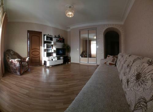 Two Bedroom Apartment Na Moskovskoy