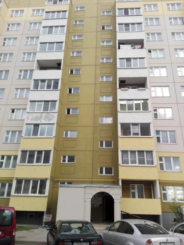 Apartment On Yunosti St.