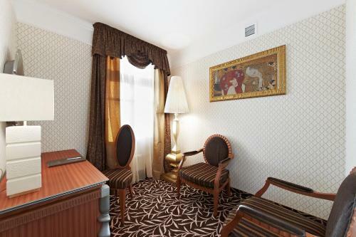 Hotel Dvor Podznoeva Glavniy Korpus