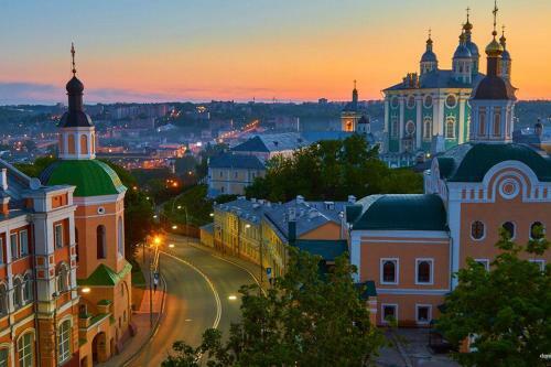 Apartment Near Lopatinsky Garden, Center