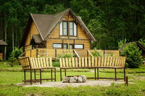 Hostal Holiday Home Tihotut