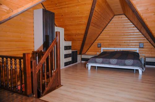 Hostal Holiday Home Tihotut