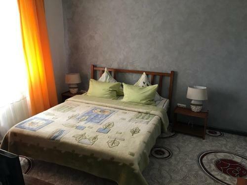 Hostal Guesthouse Lotos