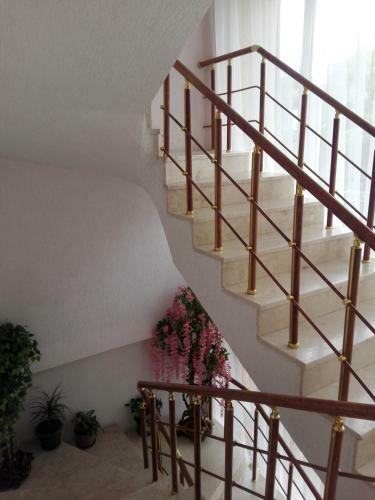 Apartment On Volzhskaya 81-b