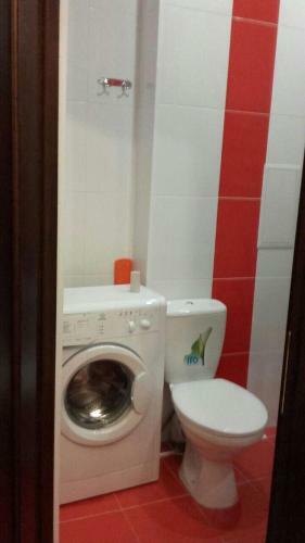Apartment On Volzhskaya 81-b