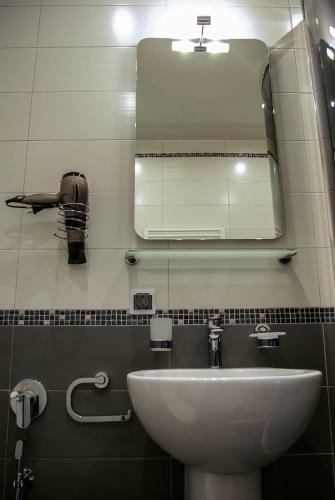 From Home To Home Apartments