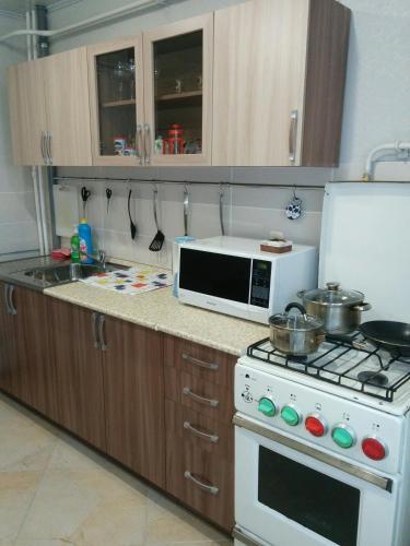 Apartment On Svyazi 8