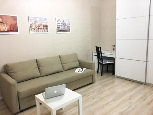 Apartment On Stavrovskaya 4