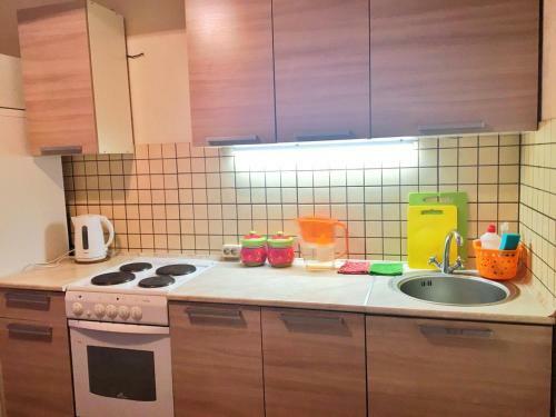 Apartment On Leninskiy 124 B