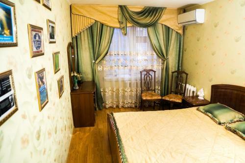Apartment On Druzhby 105
