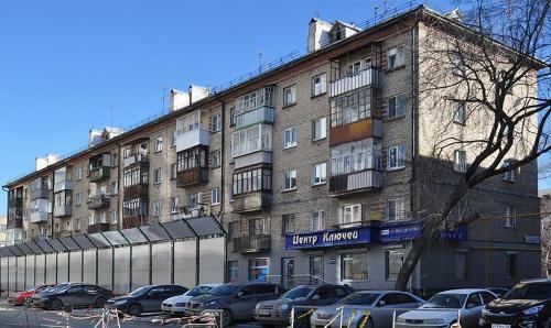Apartment Allis-hall On Malysheva 73 A