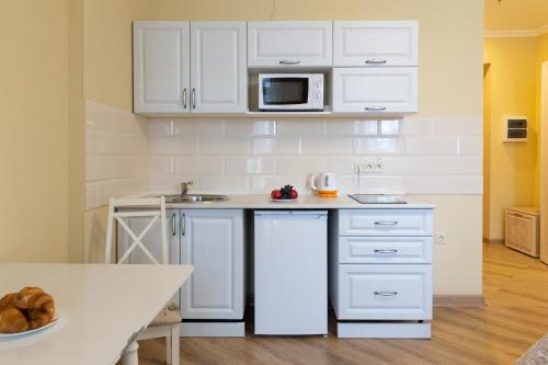 Apartamento Etazhi In Centre