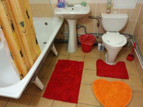 Apartamenty Na Malysheva 4b