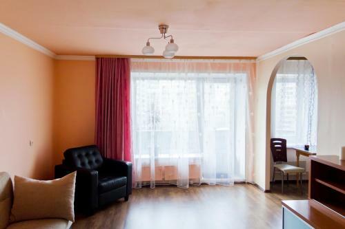 Apartment Allis-hall On Antona Valeka 12
