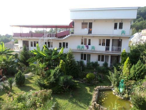 Hostal Guesthouse Svetlana
