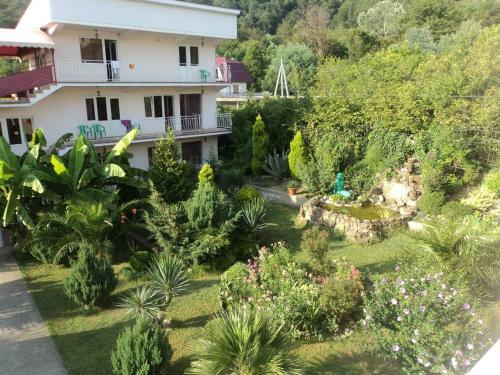 Hostal Guesthouse Svetlana