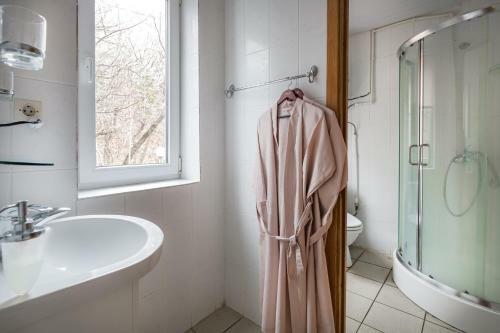 Hotel Shirokaya Baza Otdykha