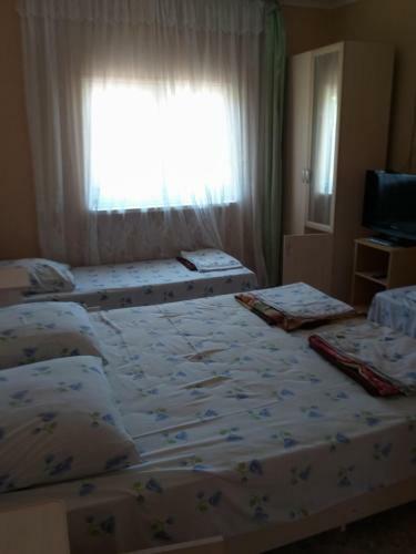 Hostal Guest House Kardiana