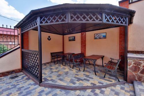 Hostal Zolotaya Loza Guest House