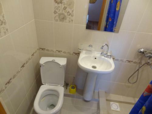 Hostal Guest House Na Sanatornoy 2a