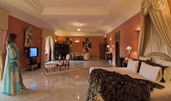Hotel L Mansion Guest Palace