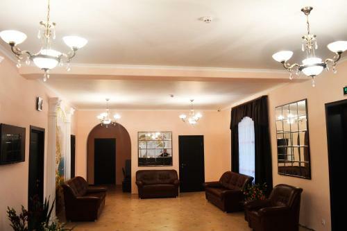 Hotel Gostinitsa Mir Na Karbysheva