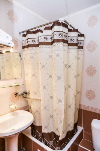 Hotel Zolotaya Dolina - Academgorodok