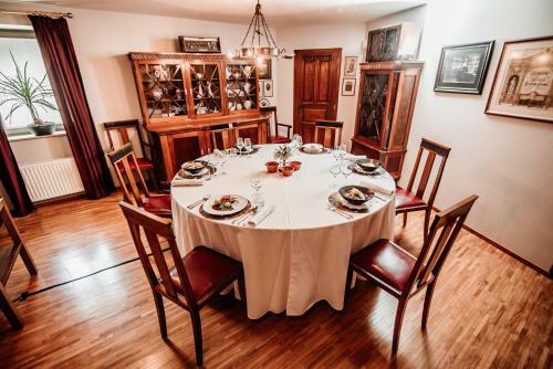 Apartments Avio