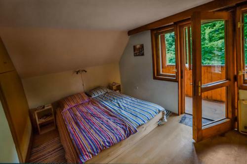 Dedkova Hi?a/grandpa's House