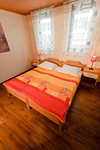 Hostal Guesthouse Les