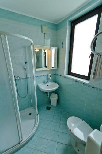 Hostal Guesthouse Les