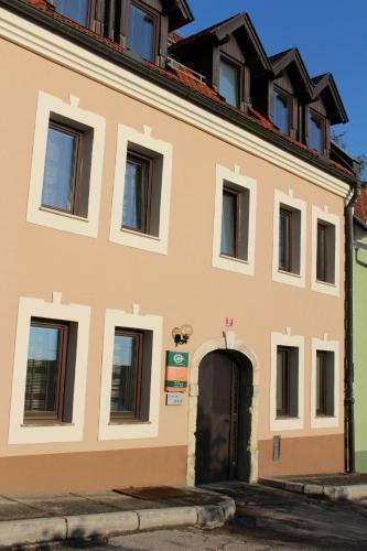Hostal Guesthouse Les