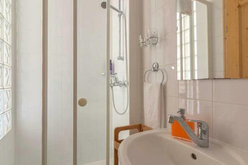 Hostal Reka Hisa River Side Lodge