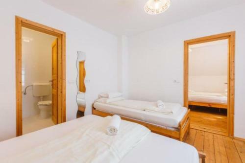 Hostal Reka Hisa River Side Lodge