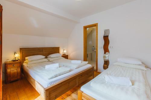 Hostal Reka Hisa River Side Lodge