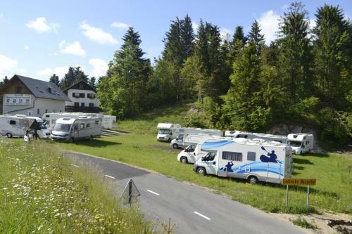 Hostal Guest House Kme?ki Hram