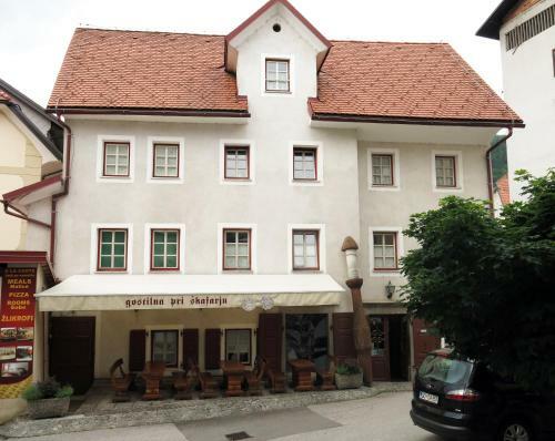 Hostal Guesthouse Skafar