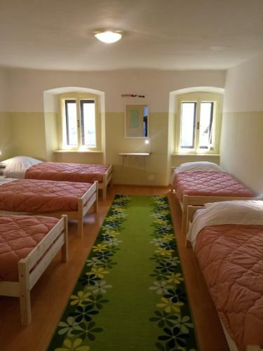 Hostal Gostilna Tratnik