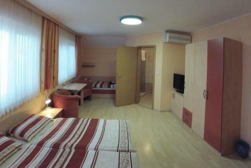 Bed & Breakfast Rooms En Krajcar