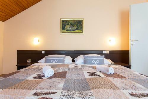 Hotel Alma & Castle Hrib