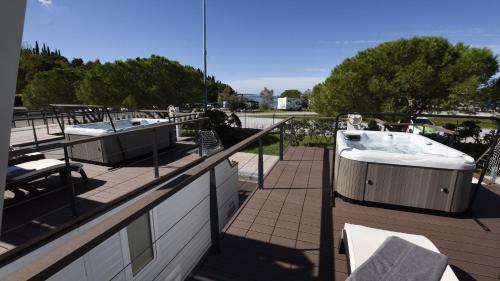 Floating Sea Houses Marina Lux