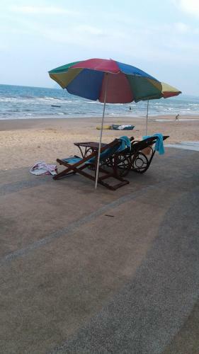 Hotel Bang Boet Bay Beach Resort