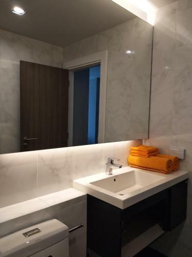 Apartamento de Amber Bang Saray