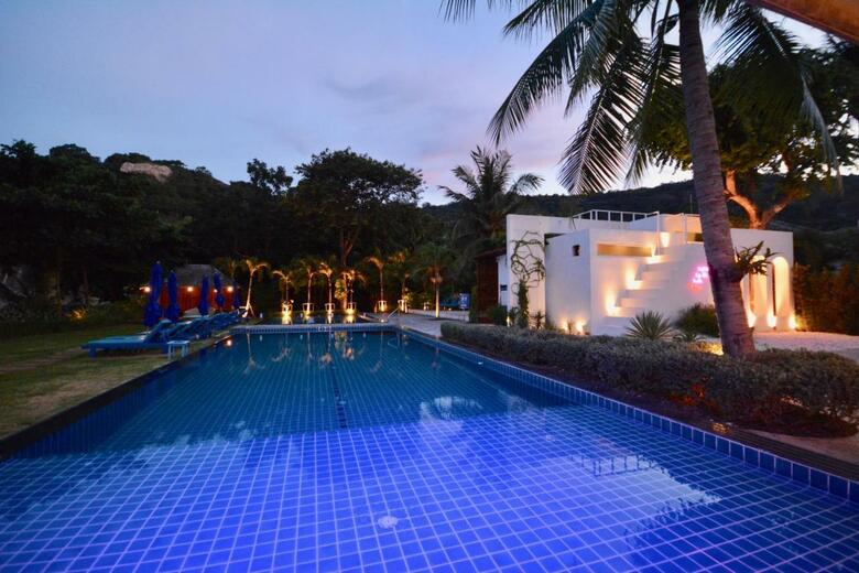 Hotel Sanae Beach Club