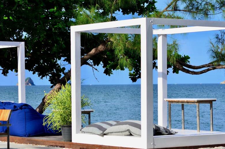 Hotel Sanae Beach Club