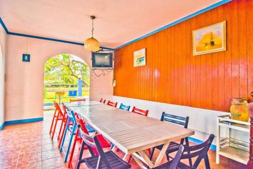 Hostal Oyo 570 Seaside Hua Hin