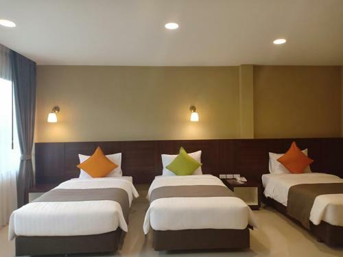 S Bangkok Hotel, Navamin