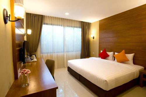 S Bangkok Hotel, Navamin